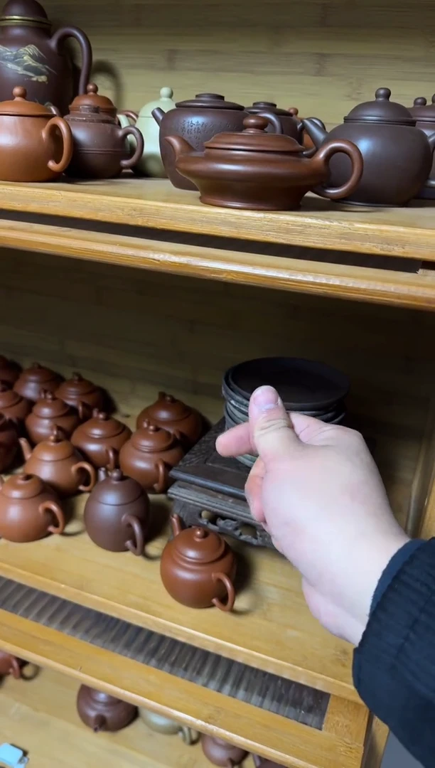 茶壶紫砂武*紫砂盘子一个