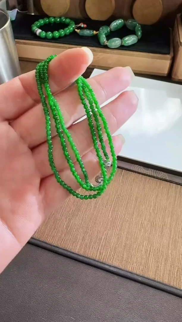翡翠未镶嵌颈饰珠串