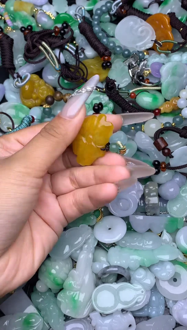 翡翠未镶嵌颈饰天然缅甸翡翠吊坠