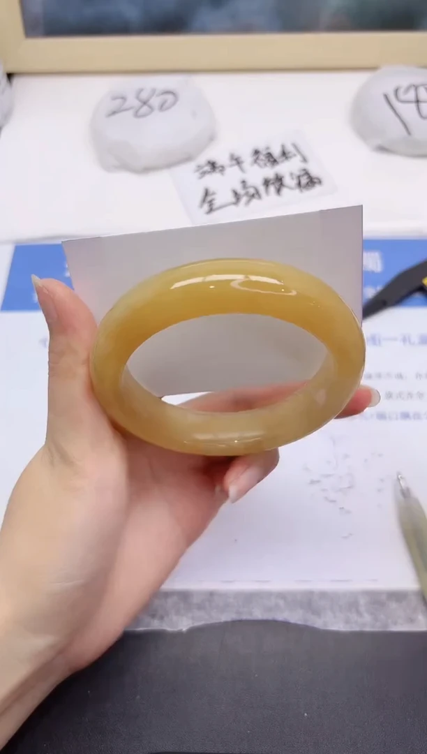 石英质玉手镯未镶嵌101-64.5
