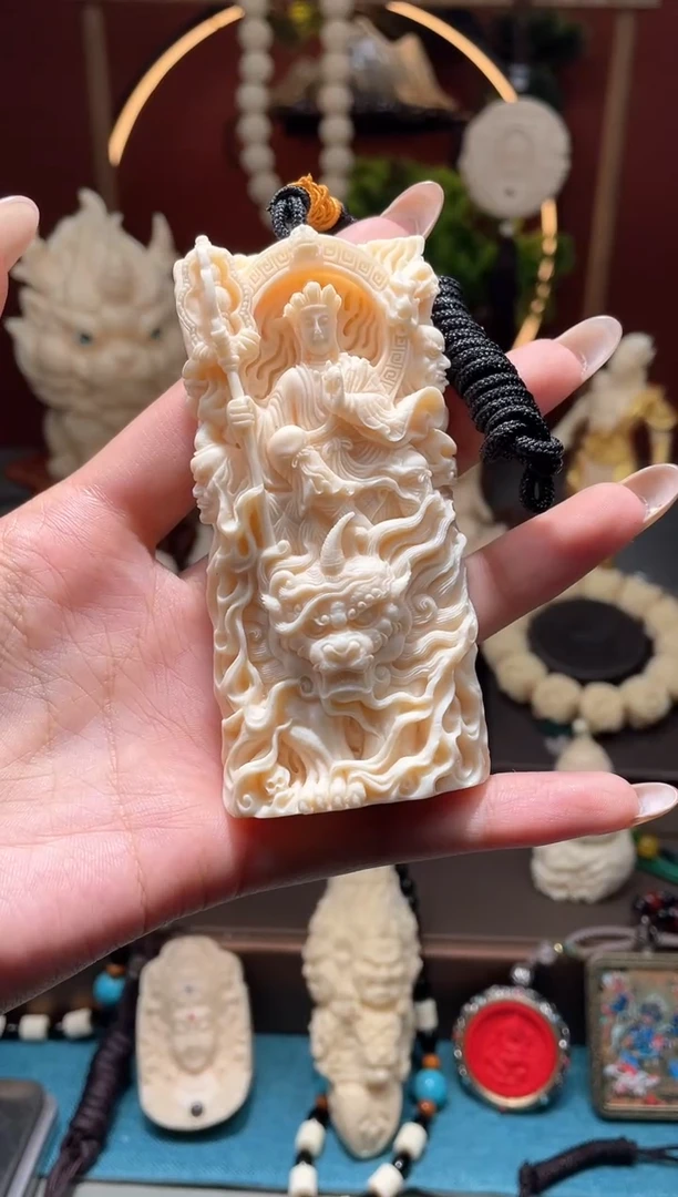 【闪购商品】菩提根/象牙果吊坠【重工版】地藏