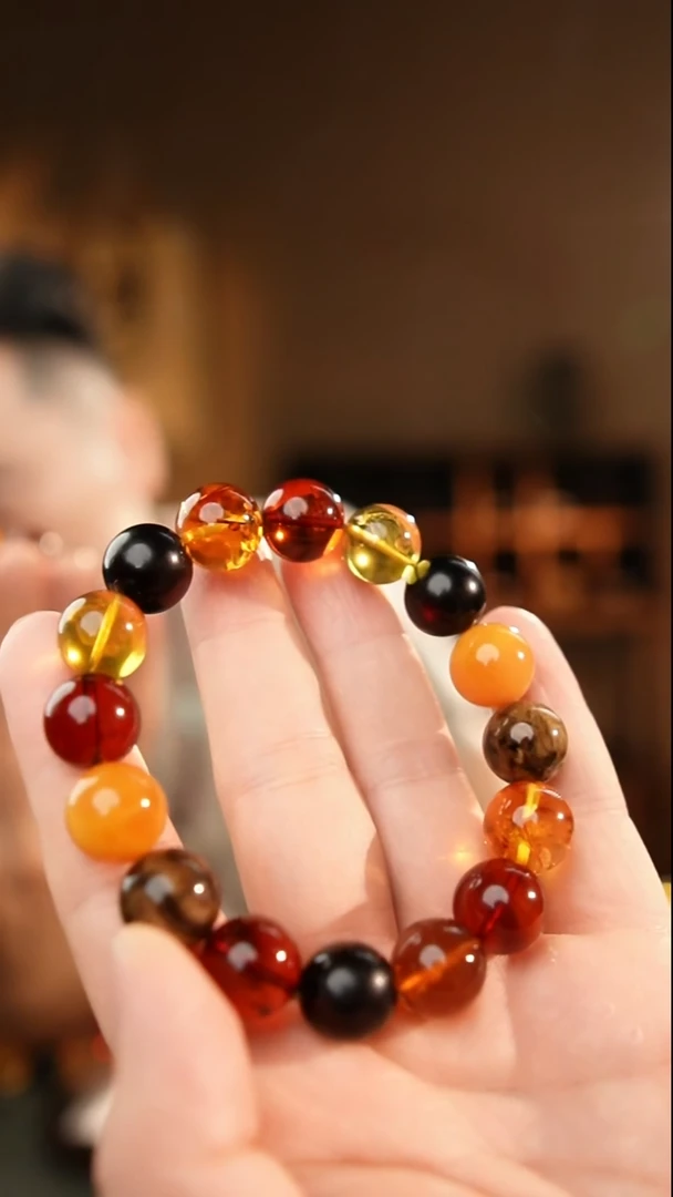 琥珀颈饰未镶嵌12+多宝手串
