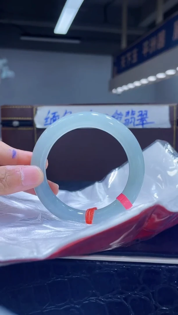 未镶嵌手镯翡翠10