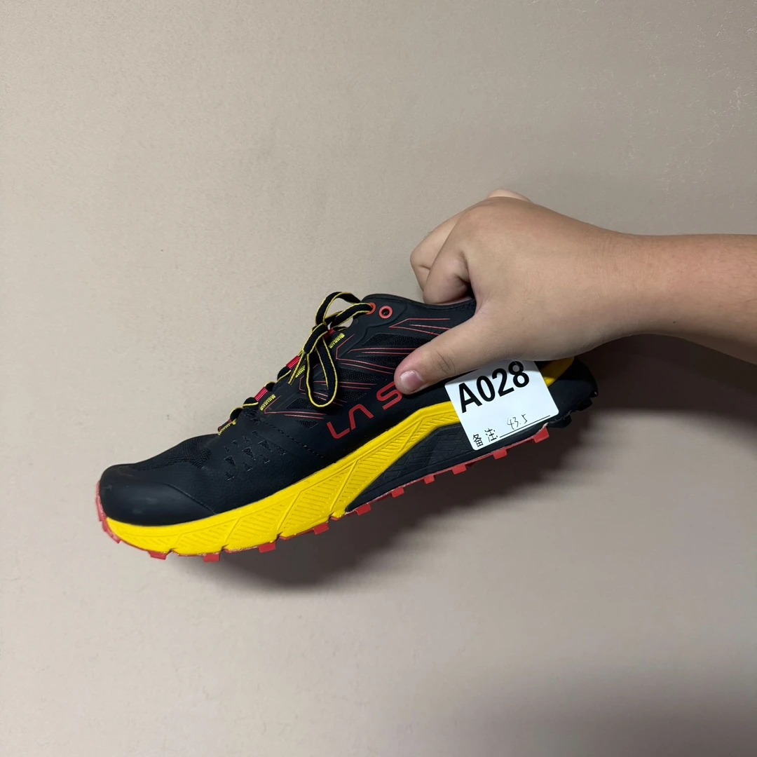 高端男女户外休闲鞋A028