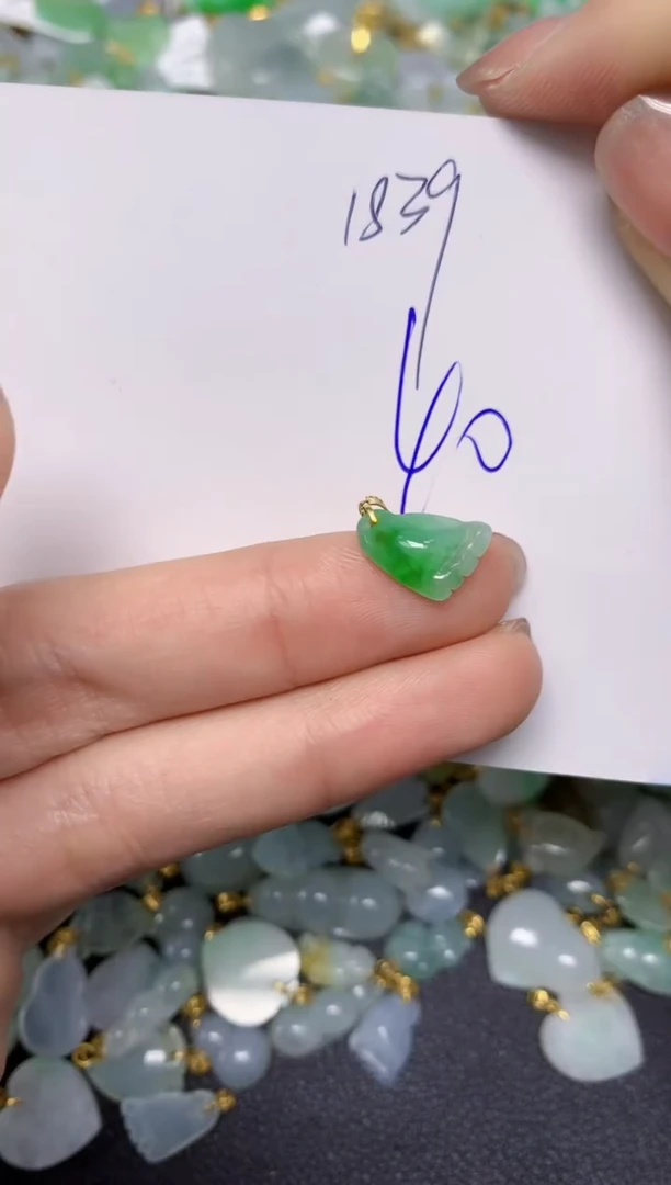 【闪购商品】翡翠颈饰18K金镶嵌 天然翡翠A货