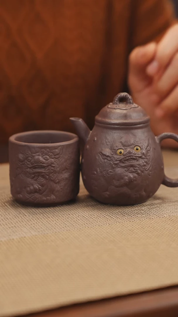 原矿天青紫泥喜狮紫砂壶24