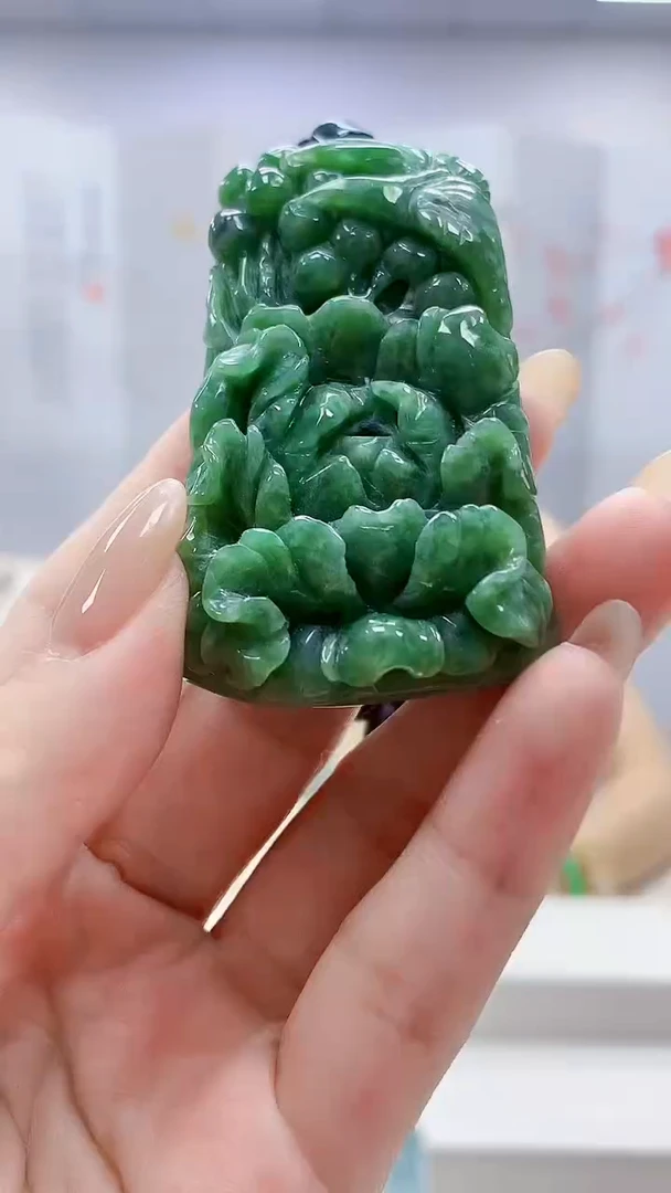 未镶嵌定制翡翠4957lr-毛货挂件12