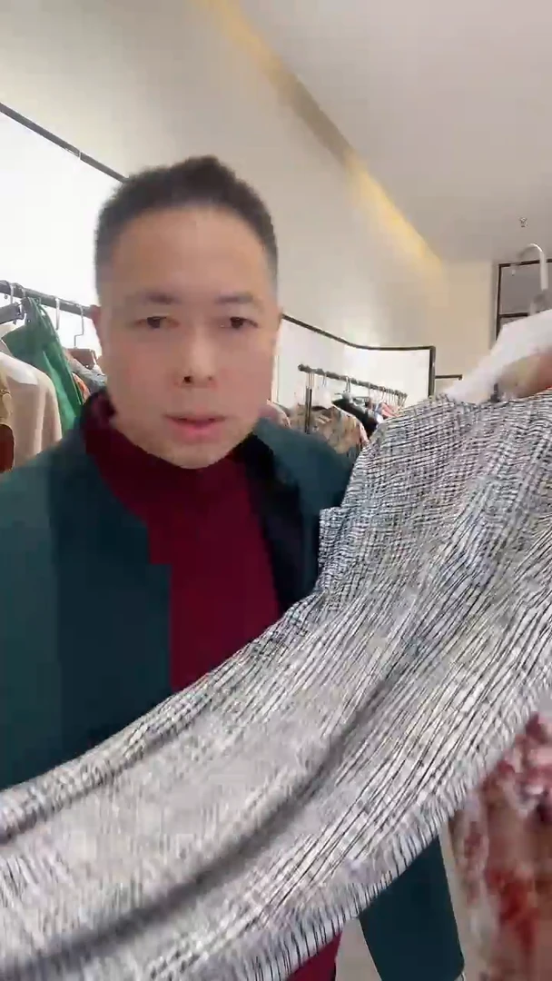 真丝黑白配色裙子 m码 499