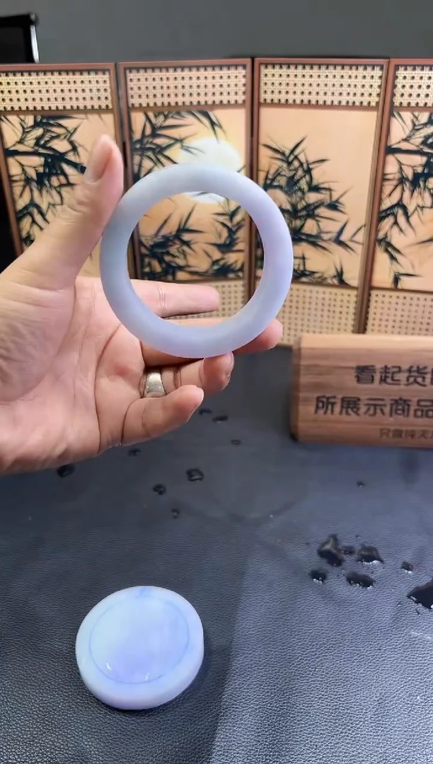 未镶嵌手镯定制翡翠手镯定制