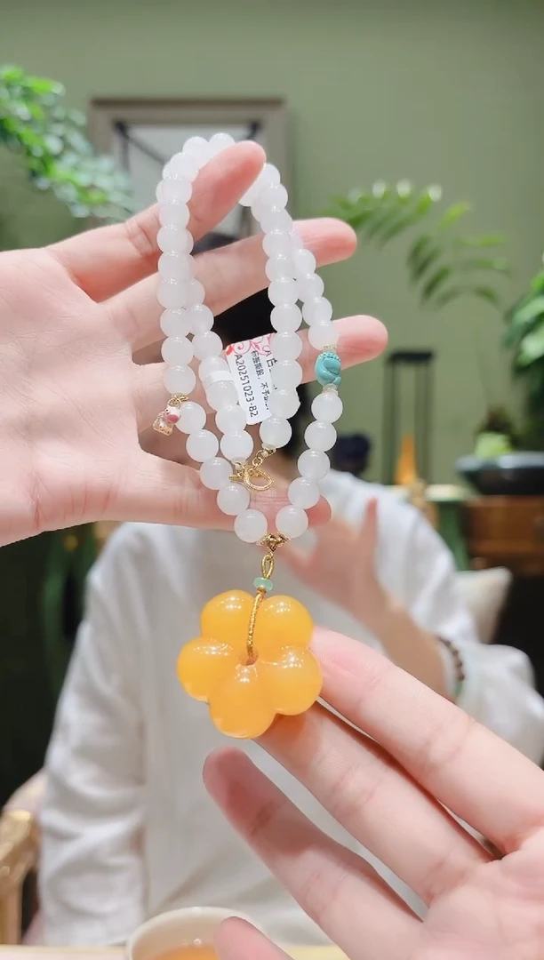 颈饰18K金镶嵌和田玉和田玉项链A1023-82多样性发货