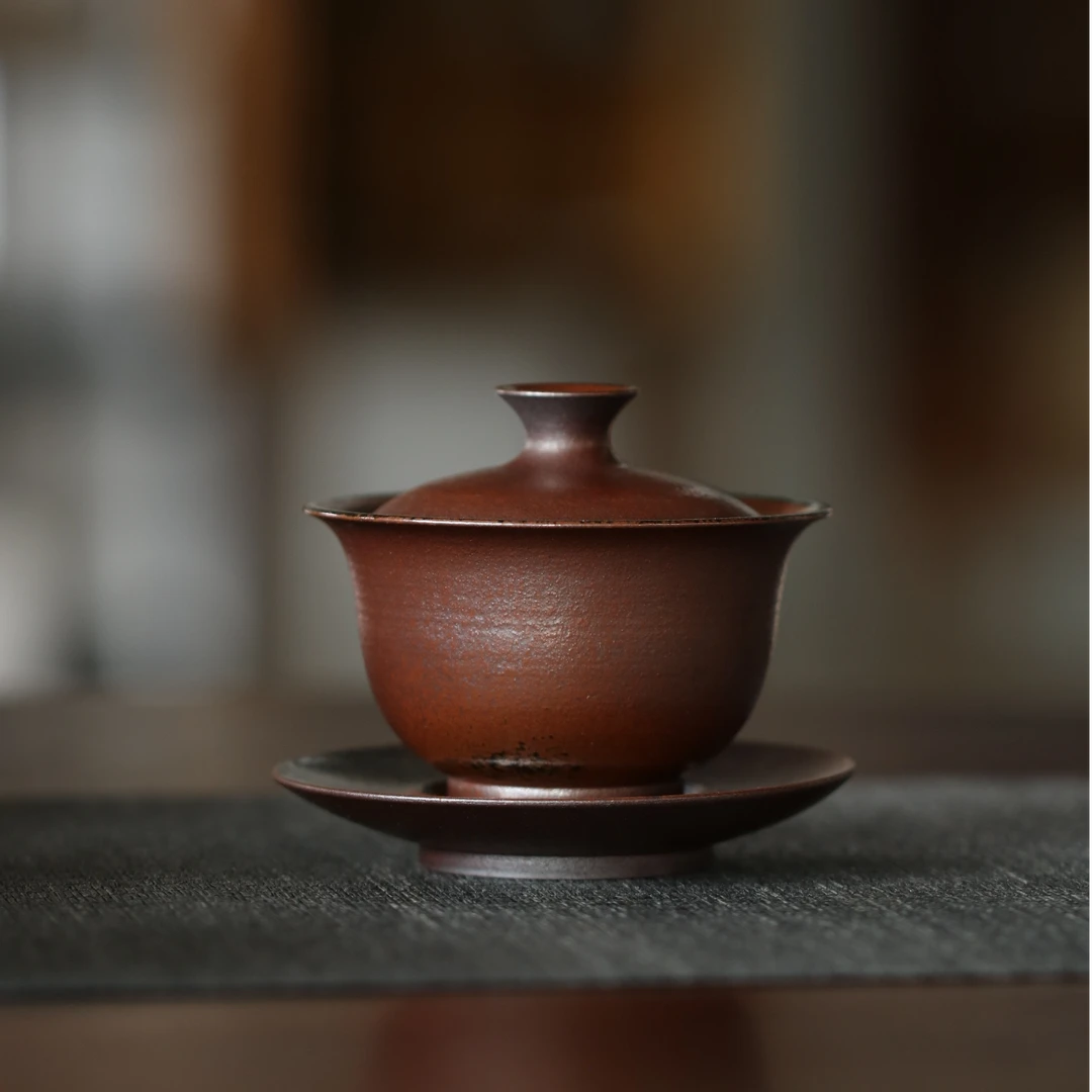 吴俊杰龙泉纯手工青瓷氧化釉侘寂铁胎元宝岩茶泡茶碗功夫茶具盖碗