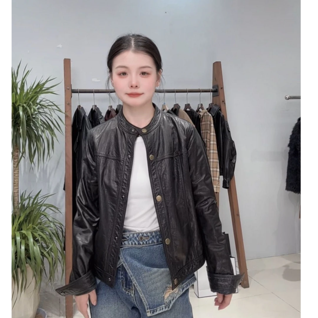 程程【5333】新款设计感时尚短款百搭单排扣油蜡真皮牛皮女款短外套