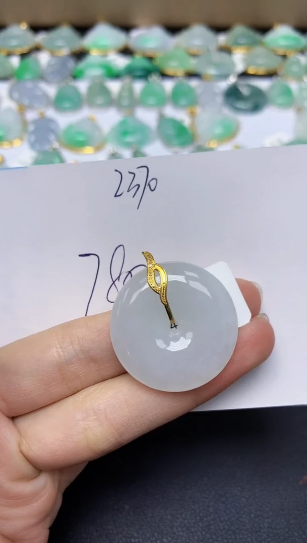 翡翠18K金镶嵌颈饰天然翡翠A货