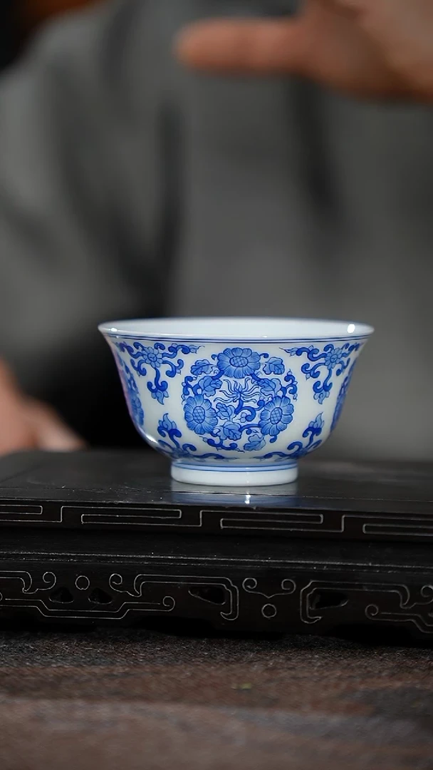 108-1团花纹宫碗杯（一茗鸿渐）