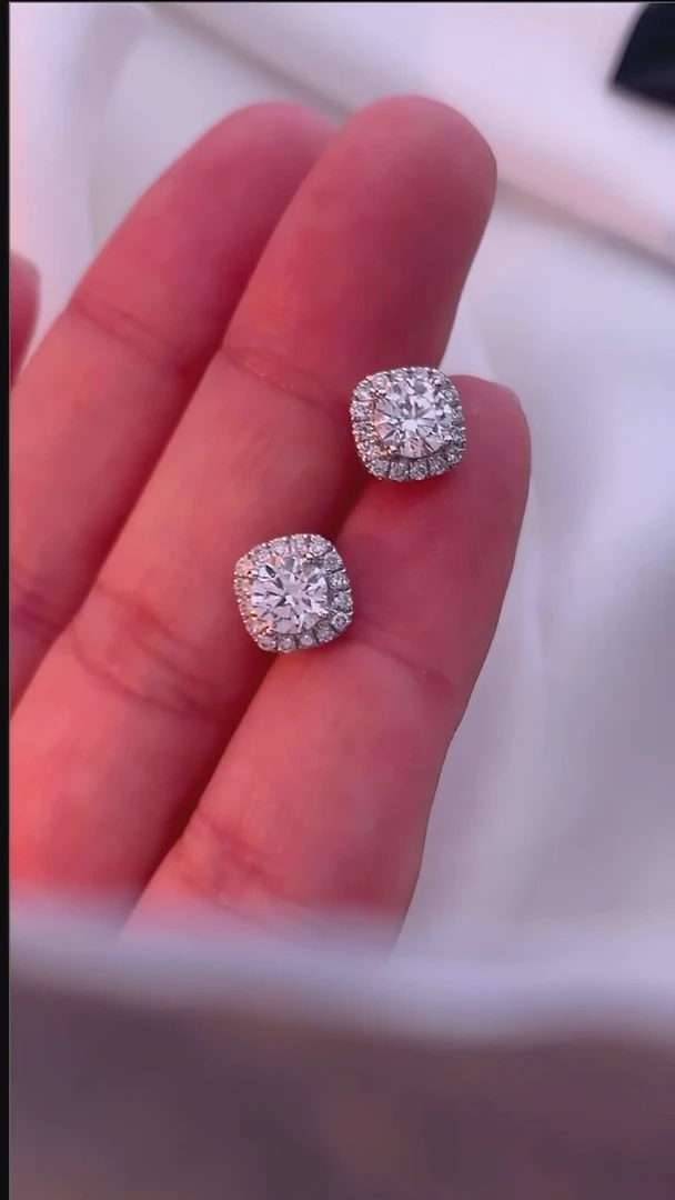 铂Pt950镶嵌实验室培育钻石Pt950铂金圆包小香风耳钉