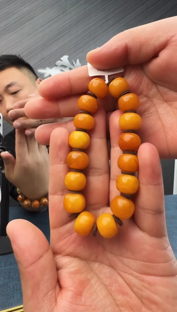 蜜蜡未镶嵌珠宝奇石假一罚十，发一件