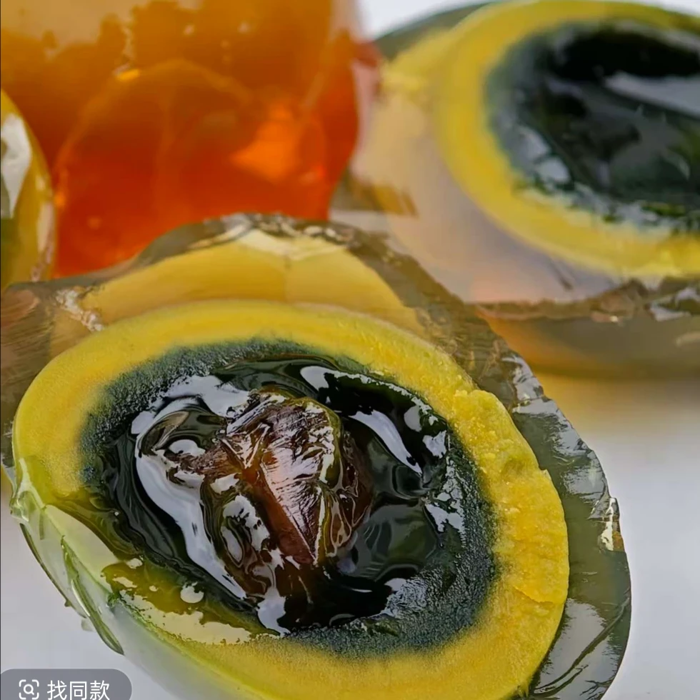 重庆农家自制皮蛋变蛋松花皮蛋传统工艺草木灰手工包制无铅溏心蛋