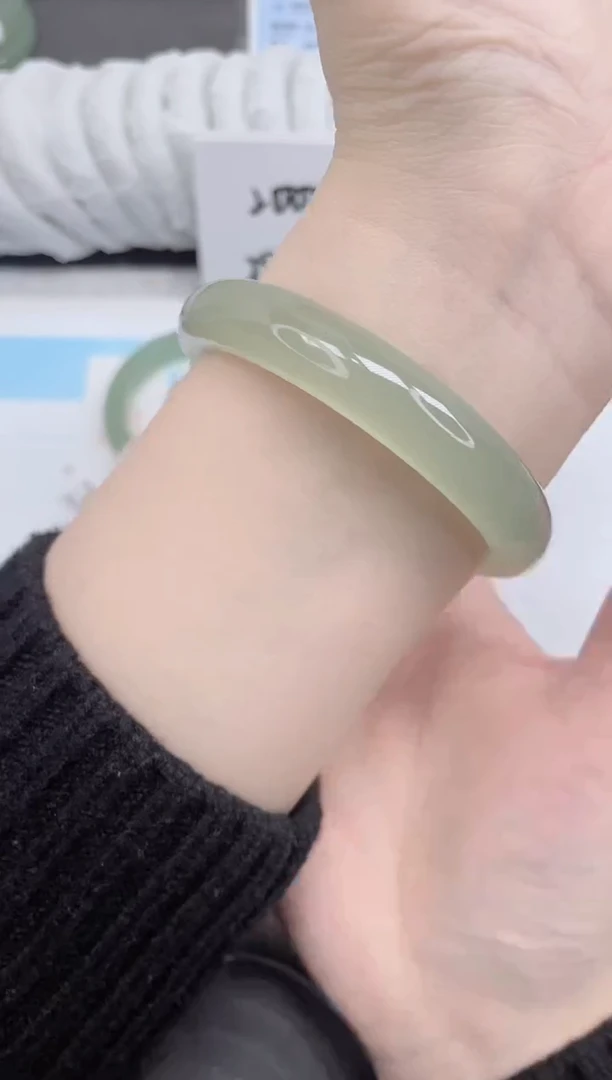 未镶嵌手镯石英质玉97-61.4