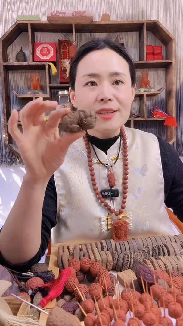 【闪购商品】泥塑清肝明目香方大貔貅手把节