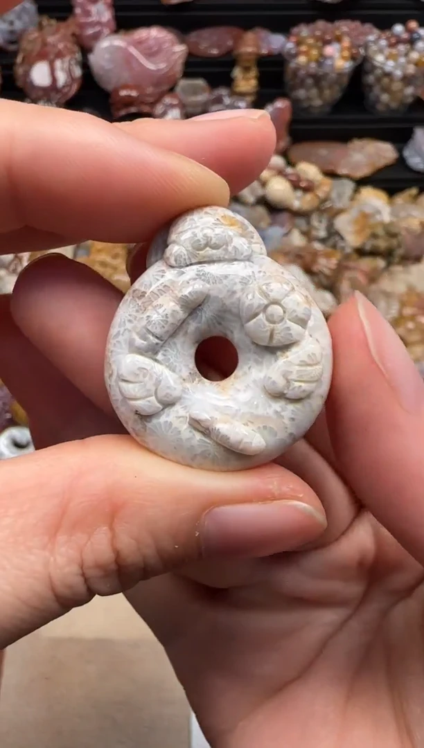 【闪购商品】硅化珊瑚（珊瑚玉）颈饰未镶嵌691