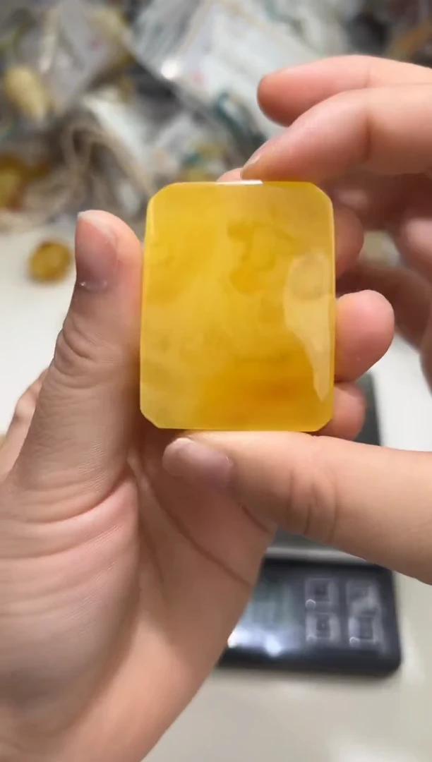 裸石琥珀未镶嵌琥珀蜜蜡吊坠