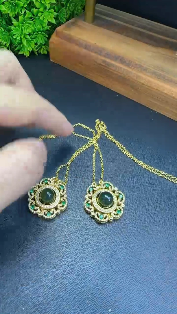 【闪购商品】琥珀裸石未镶嵌吊坠-多样性只发一件