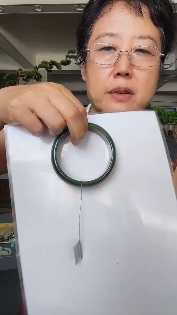 玛瑙/玉髓手镯未镶嵌乚*Q67