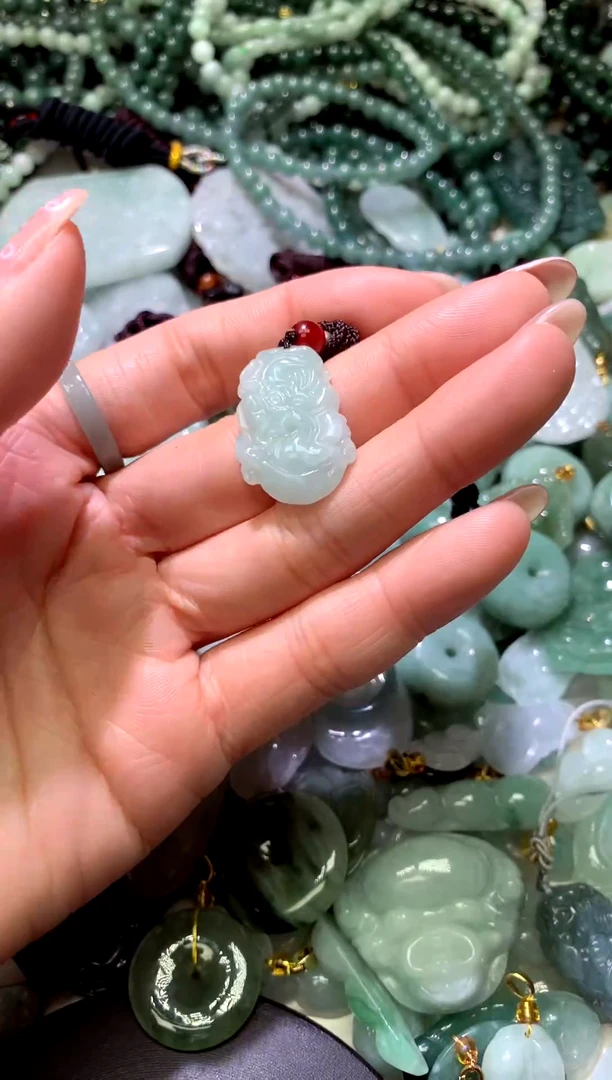 吊坠(不含链)未镶嵌翡翠1