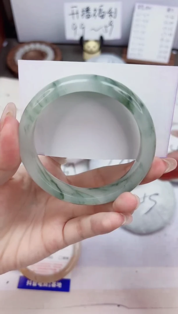石英质玉手镯未镶嵌388-天山翠-圈口60.8