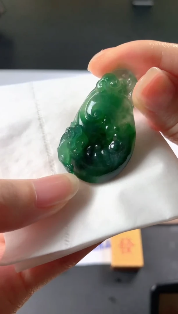 未镶嵌定制翡翠光****张毛货抛光