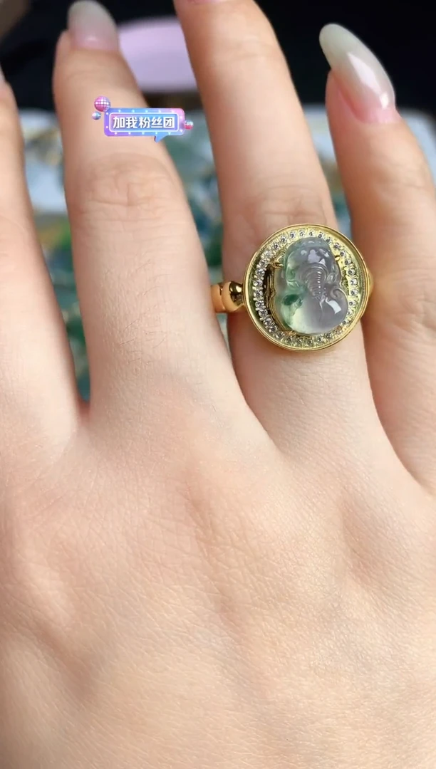 颈饰银S925镶嵌翡翠2025110502