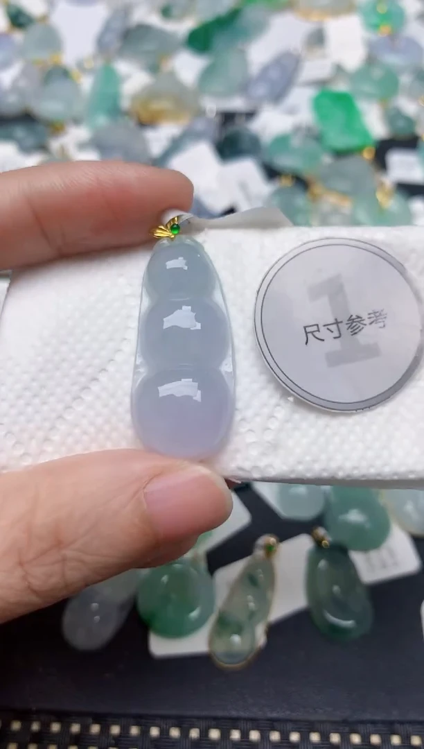 颈饰18K金镶嵌翡翠天然缅甸A货翡翠