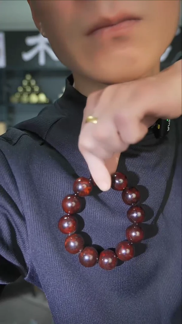 檀香紫檀（小叶紫檀）手作木制雕刻品