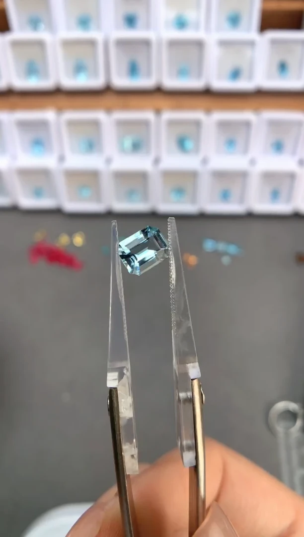 未镶嵌裸石定制海蓝宝石1.01ct
