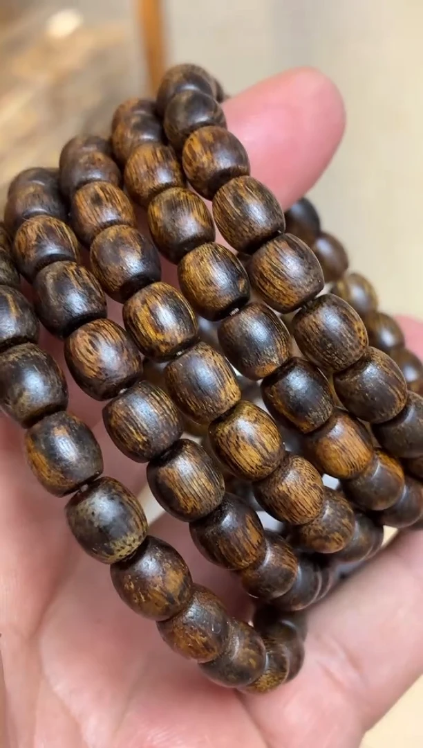 沉香手串 海南红金猊老型单圈0.8+多样性发其一