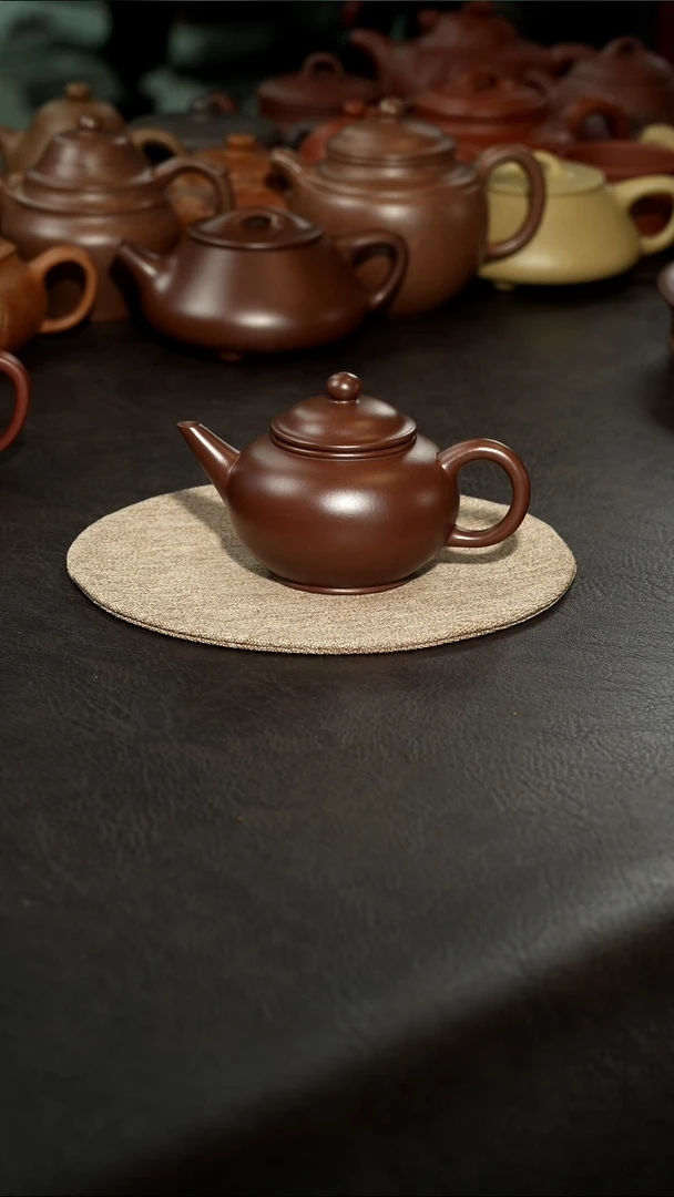 茶壶紫砂海*两把紫砂壶水平扁樱