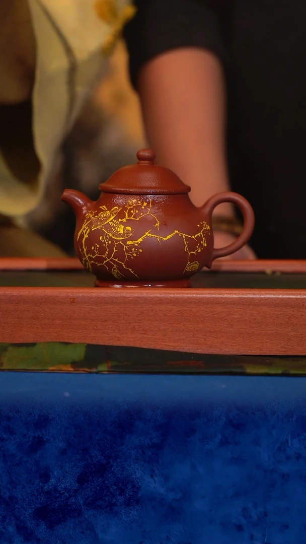 紫砂 宜兴紫砂 LJY  潘壶 红