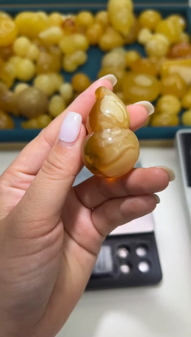 裸石琥珀未镶嵌琥珀蜜蜡吊坠