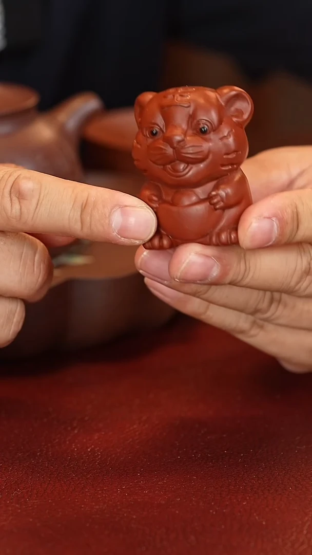宜兴原矿高端紫砂茶宠 老虎
