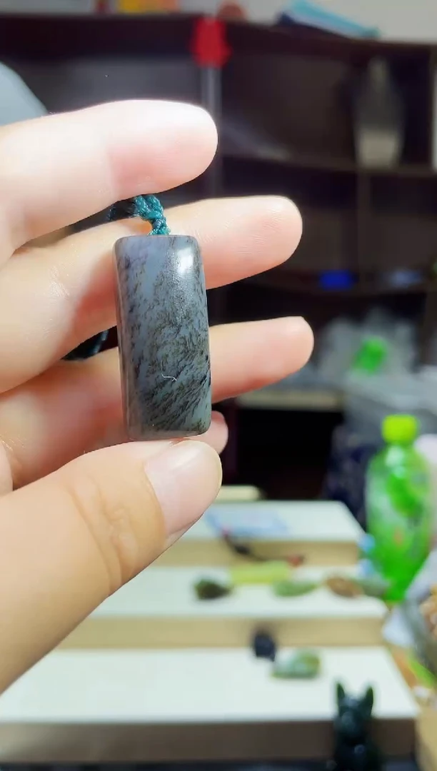 和田玉未镶嵌颈饰1