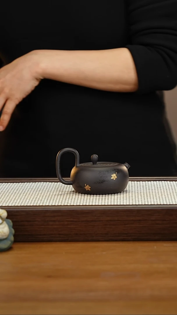 【闪购商品】紫砂茶壶描金水滴西施 130cc