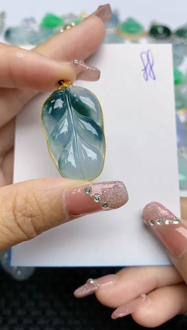 【闪购商品】翡翠挂件18K金镶嵌天然A货翡翠 88