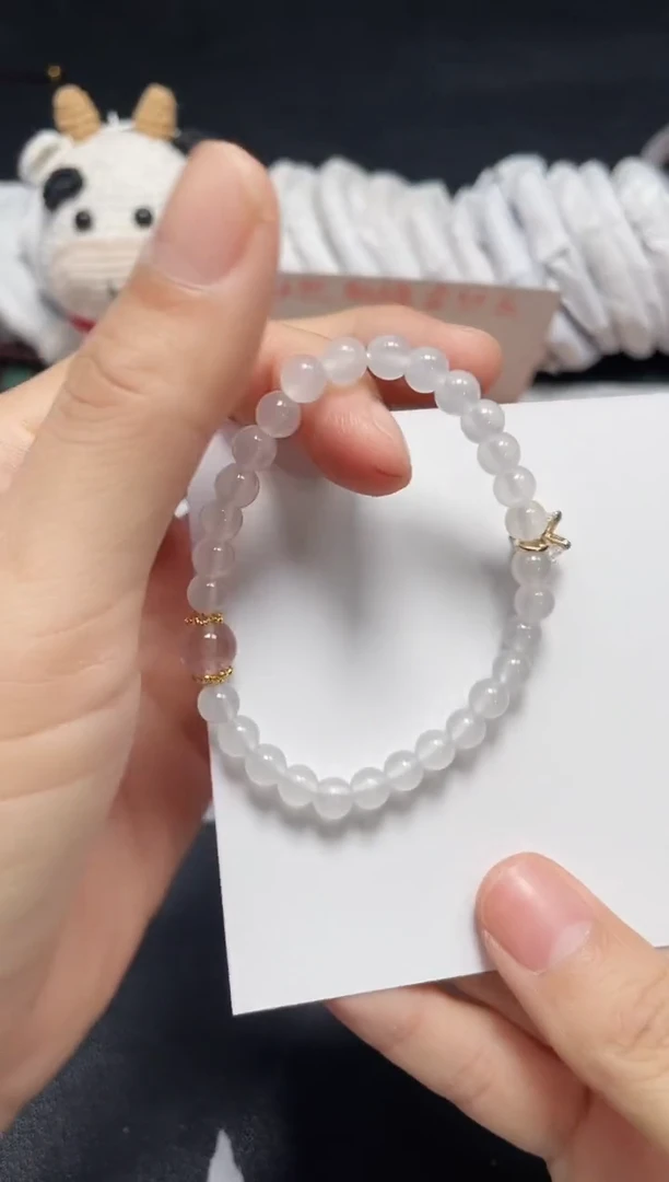 【闪购商品】石英质玉手链未镶嵌白冰草莓