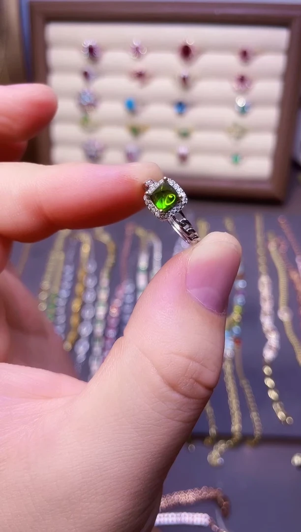 【闪购商品】碧玺戒指银S925镶嵌一枚