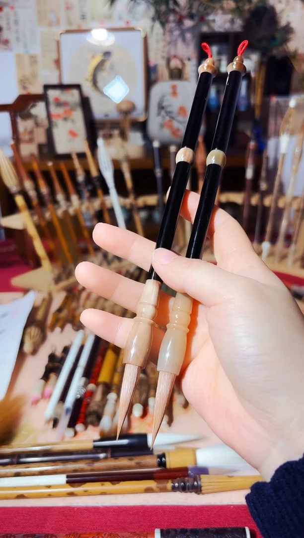 闪12 黑檀两段牛角笔杆狼毫出锋3.6（清水试笔）一支