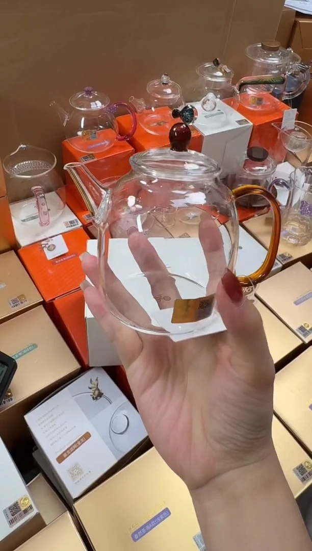 禾器宴臣壶琥珀色