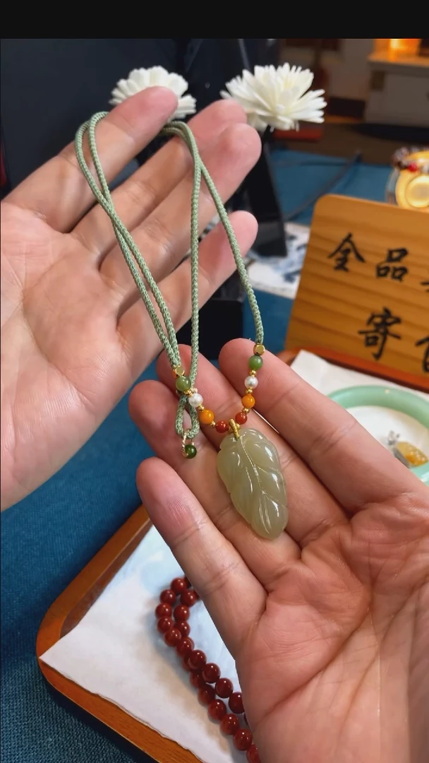 颈饰未镶嵌和田玉8027号