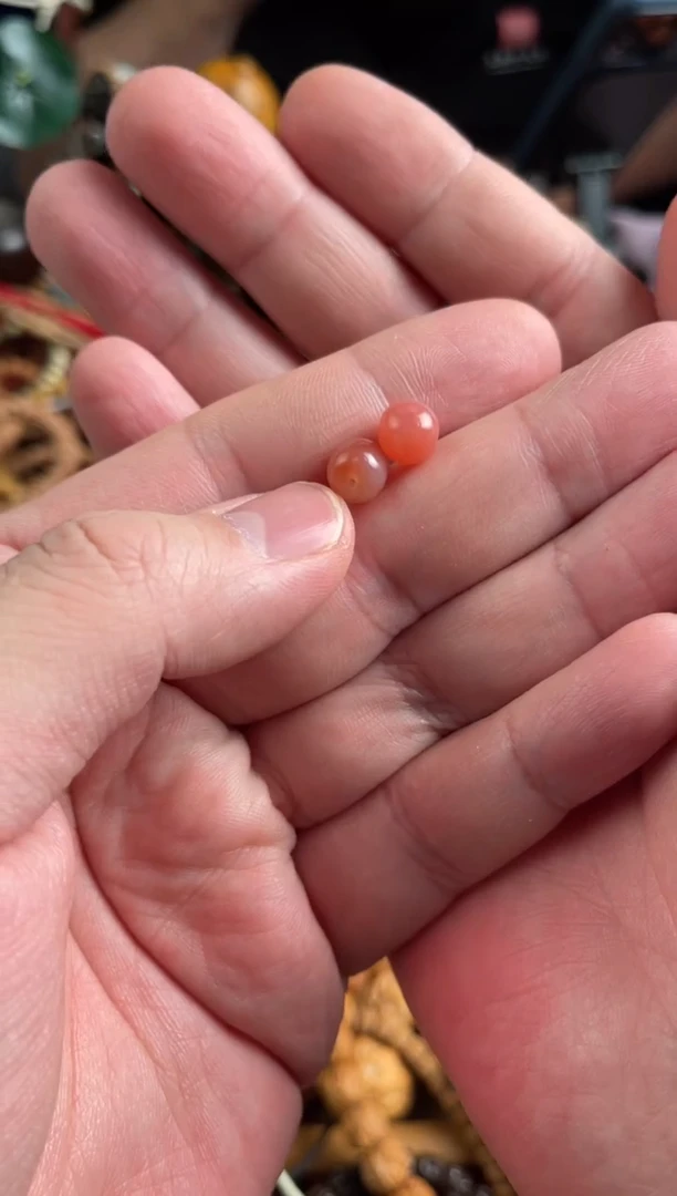 【闪购商品】玛瑙/玉髓.未镶嵌王胖子文玩粉糯随机发货8（一对）