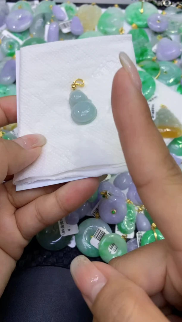 颈饰未镶嵌翡翠天然缅甸A货翡翠