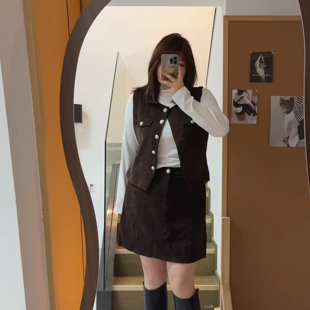 大码胖妹妹秋冬新款显瘦圆领马夹长短款半身裙时尚套装